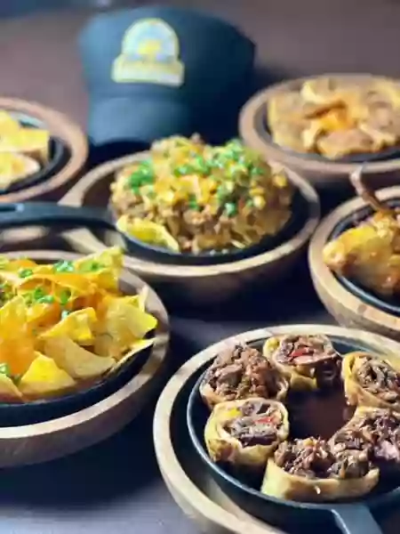 Food Truck - La Fábrica - Camion food Carros